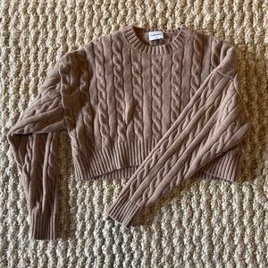 Aritzia Sunday Best Peggy Cropped Sweater